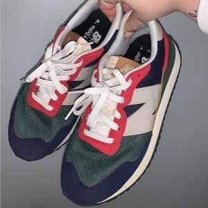 New Balance 273 Women's Size 9.5 Men's Size 8